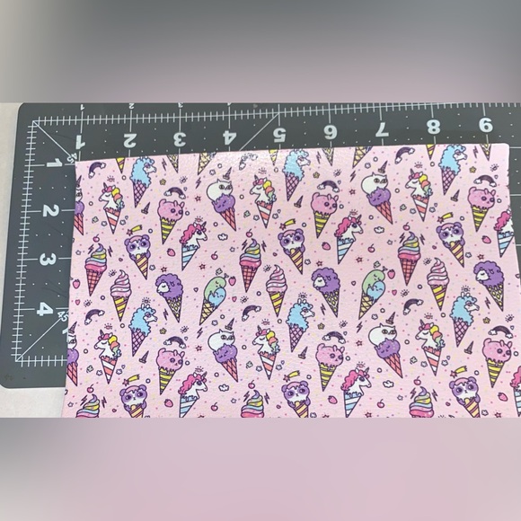 ❤️10/$10❤️ Cute and Cuddly Ice Cream Cones Faux Leather Sheet - Picture 3 of 6